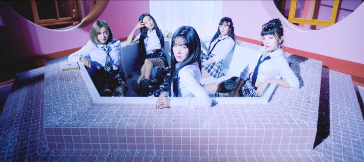 BEST WALLPAPER: Red Velvet Wallpaper Pc
