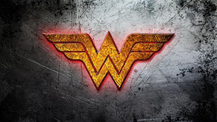 Wonder Woman Desktop Wallpaper