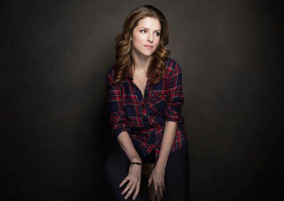 Anna Kendrick Desktop Wallpaper