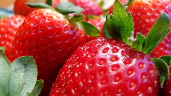 Kawaii Strawberry Wallpaper (60+ images)