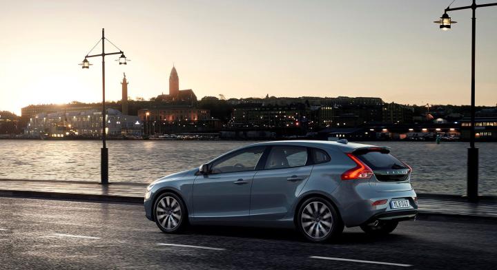 Volvo V40 Wallpapers - Top Free Volvo V40 Backgrounds - WallpaperAccess