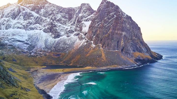 Desktop wallpaper mountain, beach, coastal line, aerial view, hd image 
