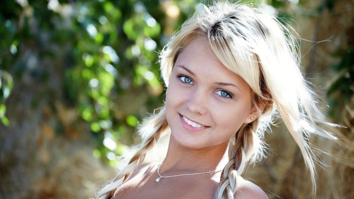 women, Blonde, Smiling, Lada D, Blue Eyes, Dyed Hair Wallpapers HD 