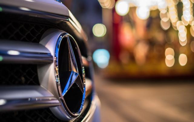 Mercedes Benz Logo Car Hd Wallpaper - 9to5 Car Wallpapers