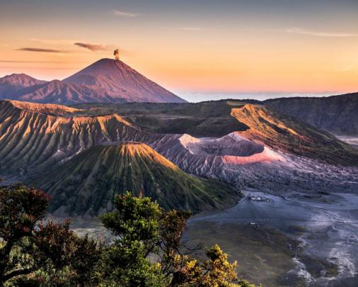 Landscape-Volcanic-mountains-HD-Desktop-Wallpaper