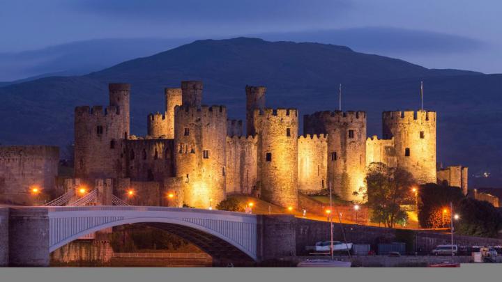 Conwy Castle \u2013 Bing Wallpaper Download