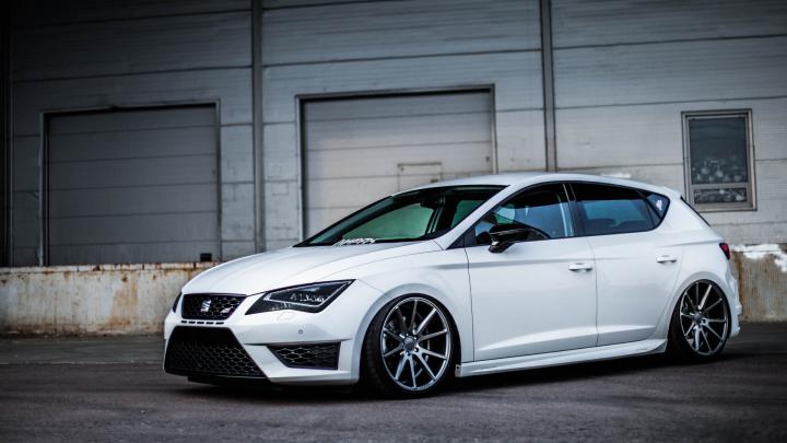 Download wallpaper: Seat Leon 1920x1080