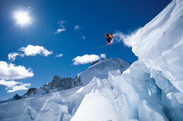Snow Skiing Wallpaper -