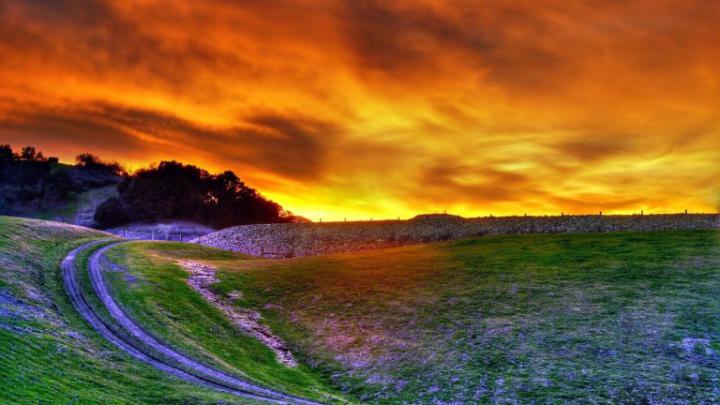 Download Wallpaper 1920x1080 road, lifting, field, evening Full HD 