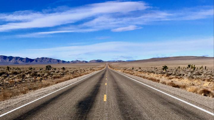 Download wallpaper 1920x1080 road, asphalt, desert, distance, horizon 