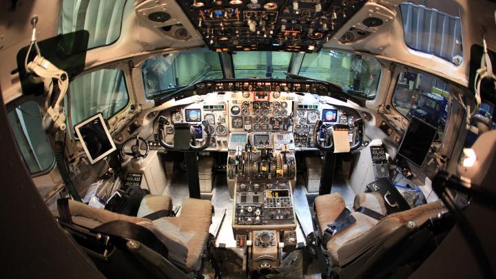 Boeing 787 Cockpit Wallpaper (61+ images)