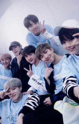 Bts Wallpaper Group Photo - Blackpink Wallpaper