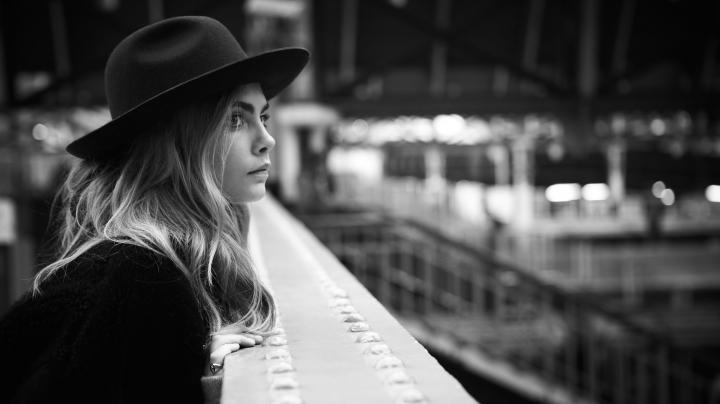 Cara Delevingne HD Wallpaper | Background Image | 2120x1192 | 641215 