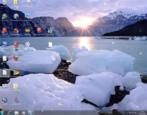 Animated Snow Falling Wallpaper -