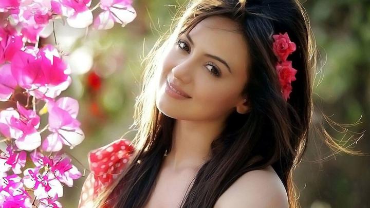 Pakistani Girl Wallpapers Wallpapers - Top Free Pakistani Girl 