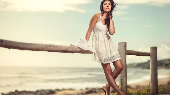 Pretty Woman Wallpaper -