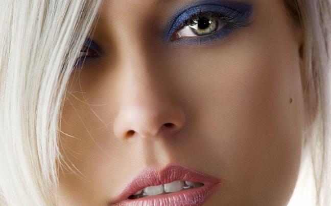 Pretty Face Wallpaper -