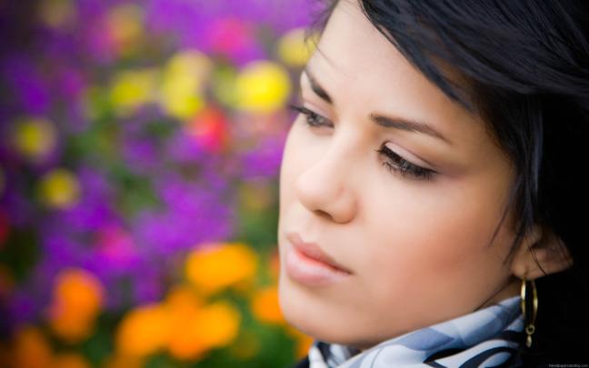 HD Woman Wallpaper for PC -