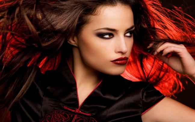 Model Wallpaper and Background Image | 1680x1050