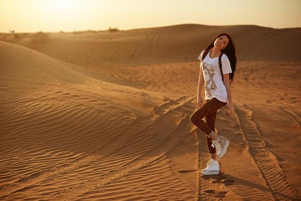 women, Model, Desert Wallpapers HD \/ Desktop and Mobile Backgrounds