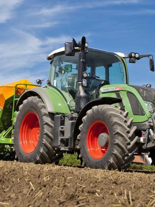 Free download Image Agricultural machinery Tractor 2011 17 Fendt 714 