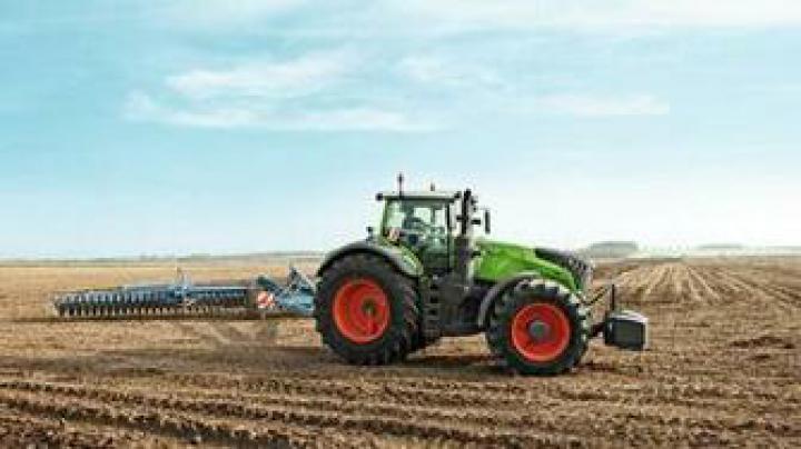 Free download Tractors Fendt Photo Archive Fendt [980x550] for your 