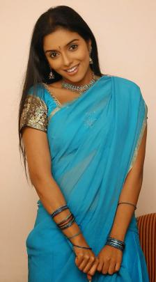 Bollywood actress Asin hot photos pictures image