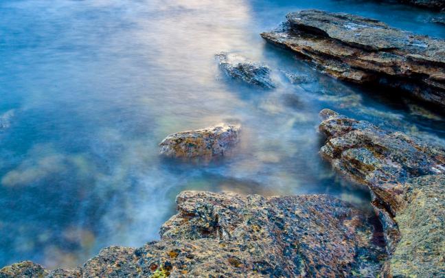 Rocky water Windows 7 wallpaper : High Definition, High Resolution HD 