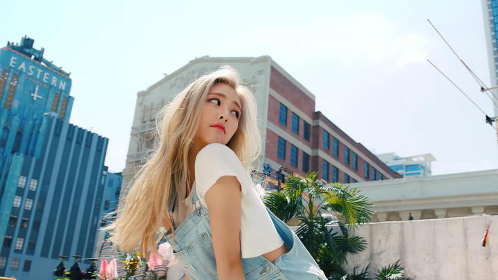Itzy Desktop Wallpapers