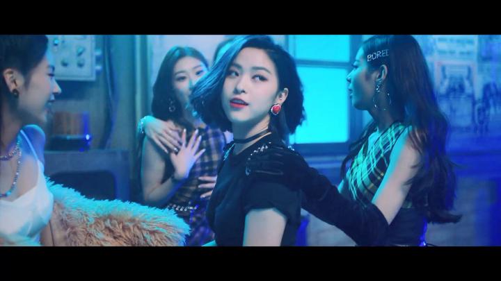 Itzy Wannabe Desktop Wallpapers