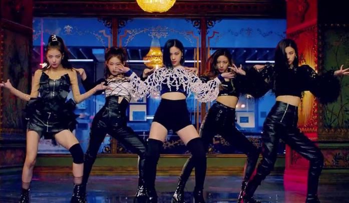 Itzy Wannabe Desktop Wallpapers