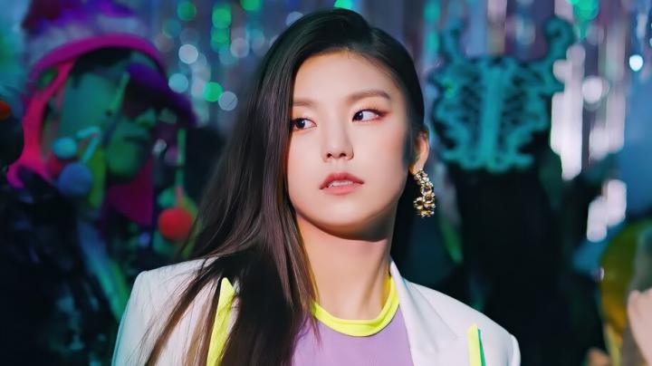 ITZY, WANNABE, Yeji, 4K, #6.766 Wallpaper