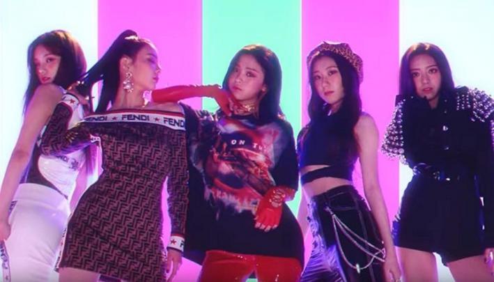 Itzy Desktop Wallpapers