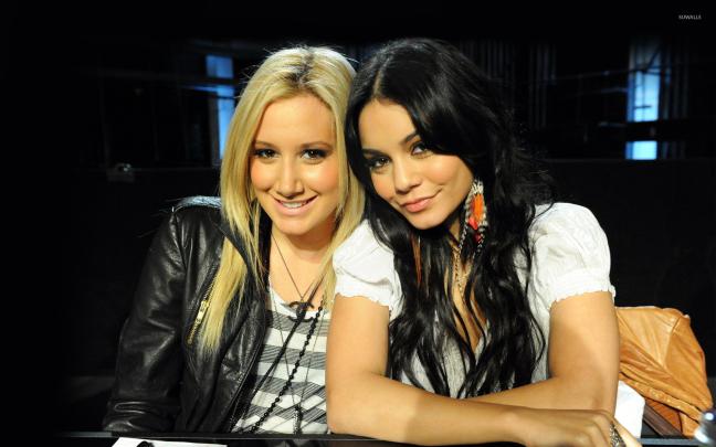 Ashley Tisdale and Vanessa Hudgens wallpaper - Celebrity wallpapers 