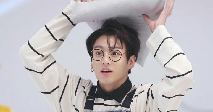 Jeon Jungkook Wallpaper - Jeon Jungkook Jungkook Abs - 1200x630 