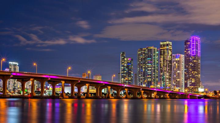 Miami Night Desktop Wallpapers