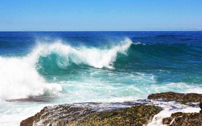 Ocean Waves Wallpaper HD -