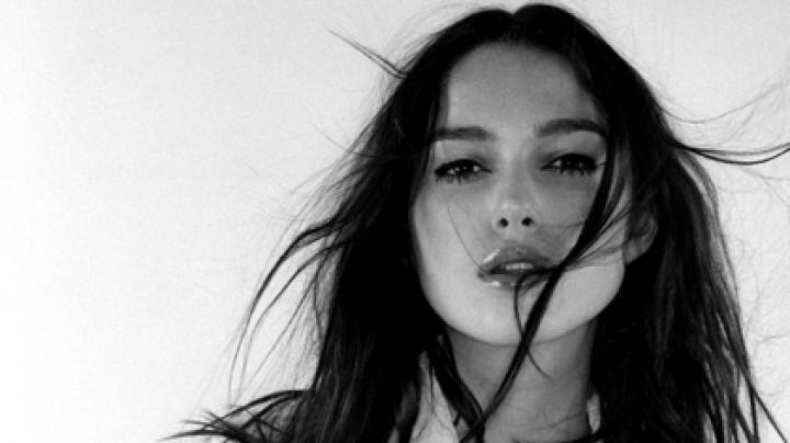 women keira knightley greyscale 1920x1080 wallpaper High Quality 
