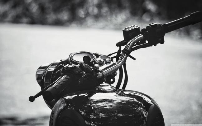 Royal Enfield Black Wallpapers