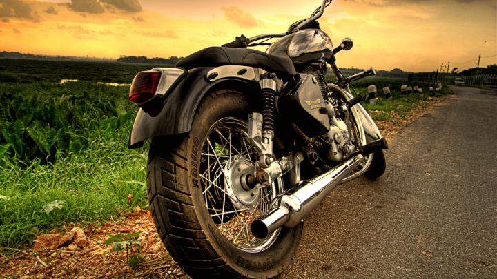 Royal Enfield Motorcycle [4K] Wallpapers | BadAssHelmetStore