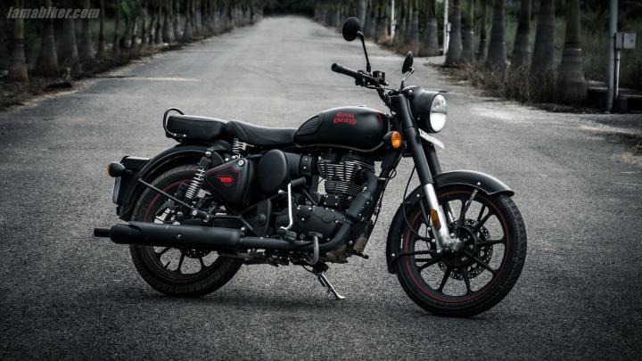 Royal Enfield Classic 350 Stealth Black Wallpapers