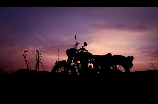 Full Hd Ultra Hd Royal Enfield Wallpaper 4K : Iphone Royal Enfield 