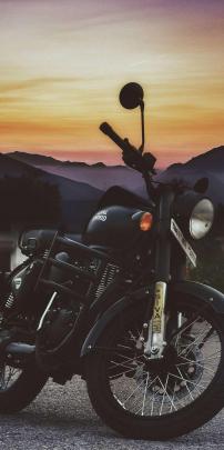 Royal Enfield HD Wallpapers