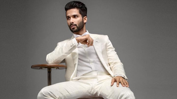 Shahid Kapoor in White Suit Photo | HD Wallpapers