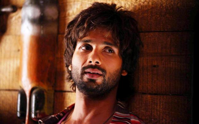Indian Hero Shahid Kapoor Wallpaper | HD Wallpapers