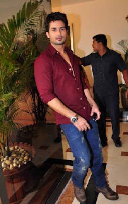 Shahid Kapoor Wallpapers | Desktop Wallpapers