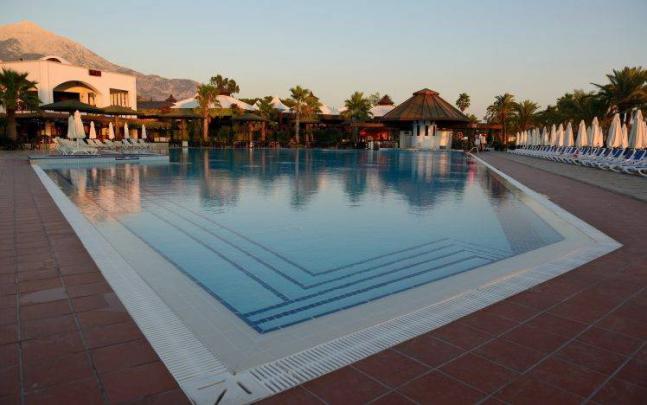 nature, Swimming Pool, Building Wallpapers HD \/ Desktop and Mobile 