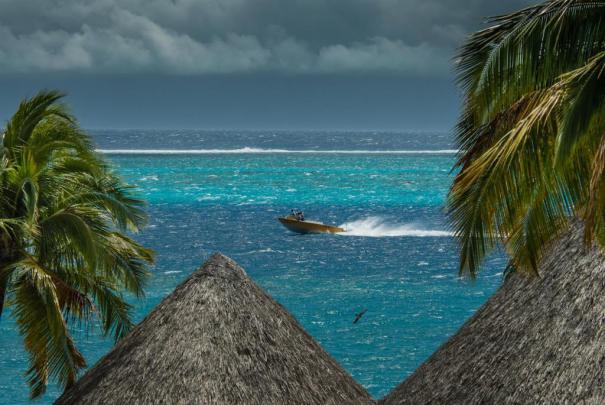 Tahiti Stormy HD desktop wallpaper : Widescreen : High Definition 