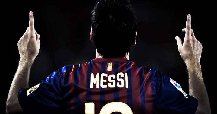 The Legend Lionel Messi: The Guardian choose Messi the \u0026quot;best\u0026quot; in the 