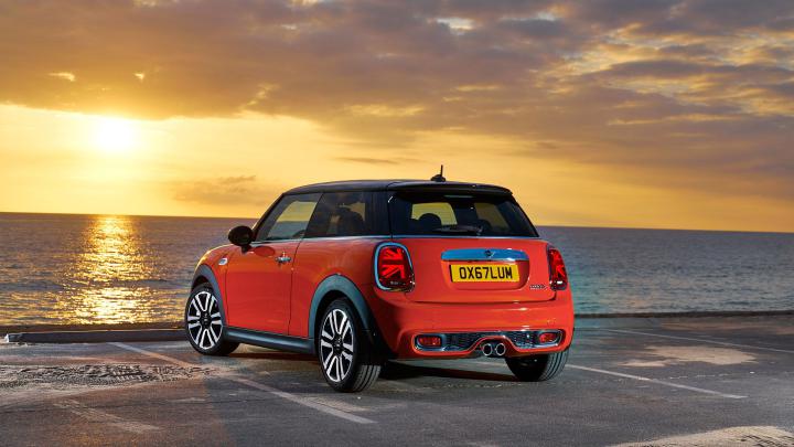 Mini Cooper Wallpapers - Top Free Mini Cooper Backgrounds - WallpaperAccess